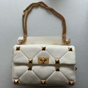 Valentino Garavani Large Roman Stud Shoulder Bag